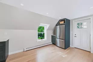 19 Charnock St, Beverly, MA 01915 - Photo 8
