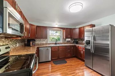 54 North St, Leominster, MA 01453 - Photo 10