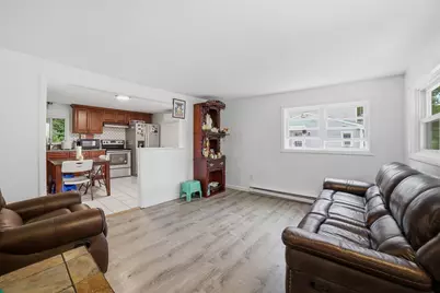 48 Sorrento St, Worcester, MA 01602 - Photo 8