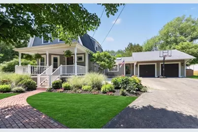 81 Hobart St, Hingham, MA 02043 - Photo 2
