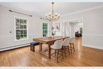 76 McLean St, Wellesley, MA 02481 - Photo 12
