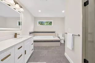 76 McLean St, Wellesley, MA 02481 - Photo 18