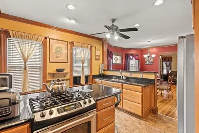15 Whitten St, Boston, MA 02122 - Photo 4
