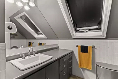 15 Whitten St, Boston, MA 02122 - Photo 20