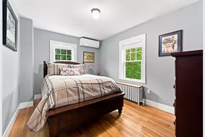 6 Geneva Rd, Melrose, MA 02176 - Photo 12