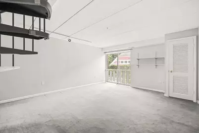 17 Healey St #201, Cambridge, MA 02138 - Photo 2