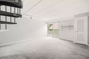 17 Healey St, Cambridge, MA 02138 - Photo 2