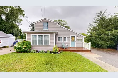 42 Clancy St, Swansea, MA 02777 - Photo 2