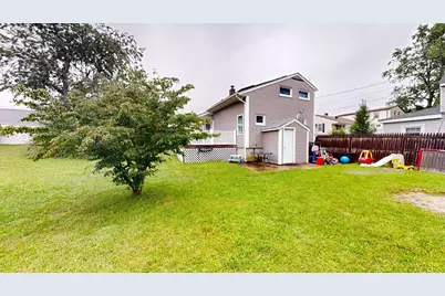 42 Clancy St, Swansea, MA 02777 - Photo 8