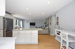 15 Commercial St, Yarmouth, MA 02664 - Photo 6
