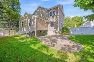74 Pearl St, Woburn, MA 01801 - Photo 20