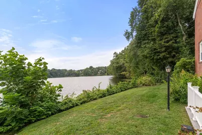 60 Lake St #E, Winchester, MA 01890 - Photo 16
