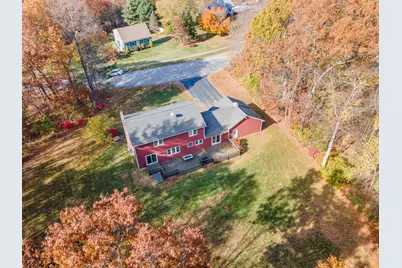 2 Sawmill Cir, Charlton, MA 01507 - Photo 32