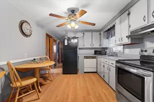 210 Stafford St, Worcester, MA 01603 - Photo 12