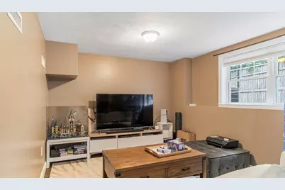 111 Marivista Ave, Waltham, MA 02451 - Photo 18