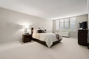 20 Hammond Pond Pkwy, Newton, MA 02467 - Photo 16