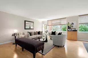 20 Hammond Pond Pkwy, Newton, MA 02467 - Photo 4