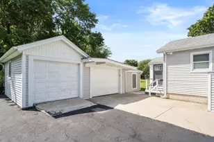 52 Calef Ave, Swansea, MA 02777 - Photo 34