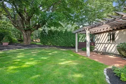 37 Phillips Beach Ave, Swampscott, MA 01907 - Photo 34