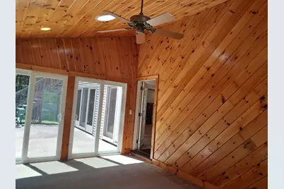 55 Howard St, Lunenburg, MA 01462 - Photo 16