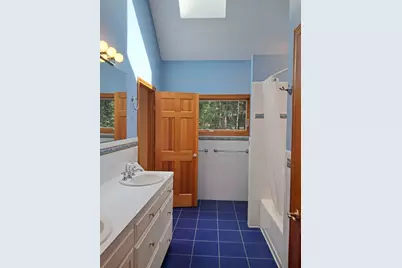 55 Howard St, Lunenburg, MA 01462 - Photo 26