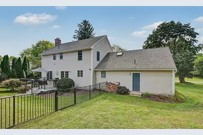 56 North St, Hatfield, MA 01038 - Photo 32