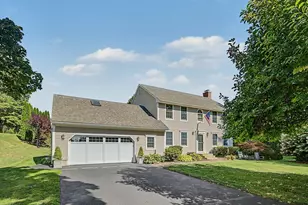 56 North St, Hatfield, MA 01038 - Photo 1