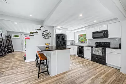 9 Joseph Rd, Framingham, MA 01701 - Photo 10