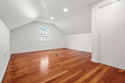 26 Elliott St, Reading, MA 01867 - Photo 10