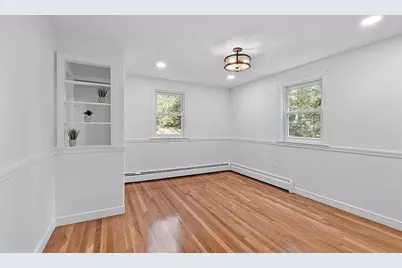 7 Sunnyside Ave, Wellesley, MA 02482 - Photo 10