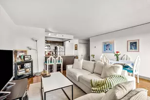 1025 Hancock St, Quincy, MA 02169 - Photo 14