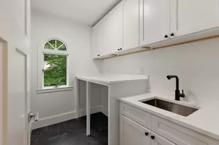 19 Hancock St, Winchester, MA 01890 - Photo 24