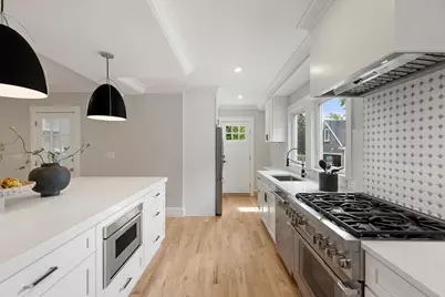 19 Hancock Street, Winchester, MA 01890 - Photo 12