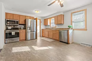 10 Clark Rd, Groveland, MA 01834 - Photo 16
