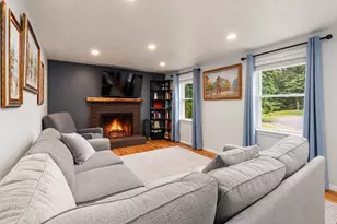 26 Joyce Ln, Bellingham, MA 02019 - Photo 8