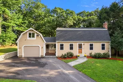 26 Joyce Ln, Bellingham, MA 02019 - Photo 2