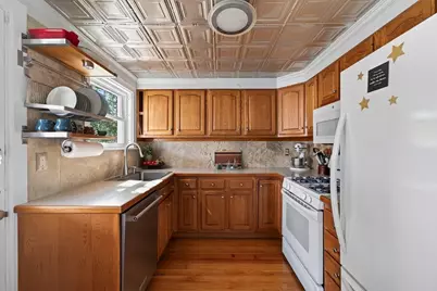 10 West St, New Bedford, MA 02740 - Photo 8