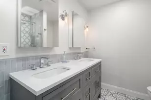 1081 Beacon, Brookline, MA 02446 - Photo 16