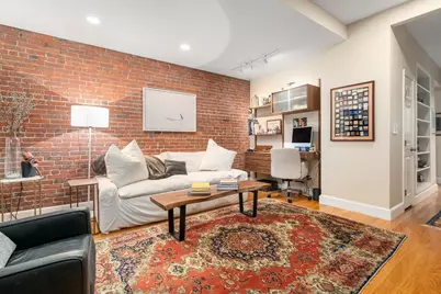1081 Beacon #8, Brookline, MA 02446 - Photo 18