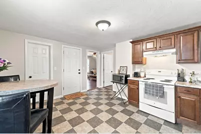 27 Regan St, Gardner, MA 01440 - Photo 22