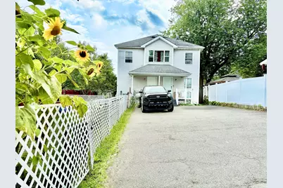 32 Grant Street, Lynn, MA 01902 - Photo 2