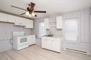 595 Main St, Acushnet, MA 02743 - Photo 10