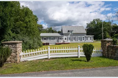 595 Main St, Acushnet, MA 02743 - Photo 2