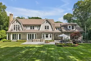 250 Country Dr, Weston, MA 02493 - Photo 4