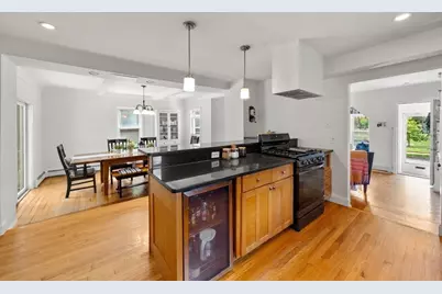 92 Allison St, Newton, MA 02458 - Photo 6