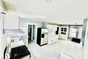 65 Rochelle St, Springfield, MA 01109 - Photo 14