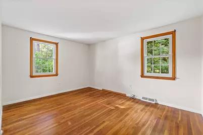93 Jerrold St, Holliston, MA 01746 - Photo 14