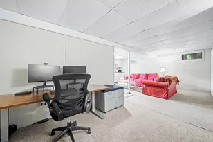 592 Pond St, Franklin, MA 02038 - Photo 18