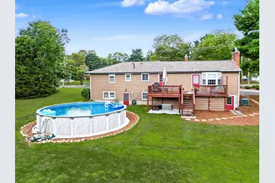 592 Pond St, Franklin, MA 02038 - Photo 32