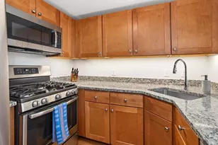 52 Sanborn St, Reading, MA 01867 - Photo 10